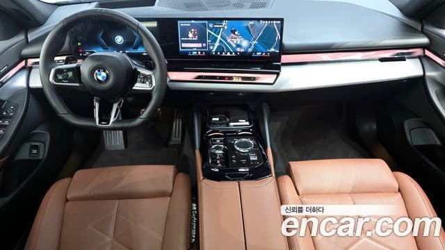 BMW 5 Series 2025 — ფოტო 7/20