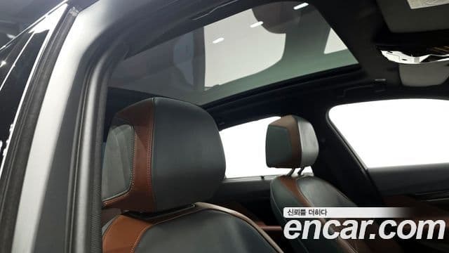BMW 5 Series 2025 — ფოტო 16/20