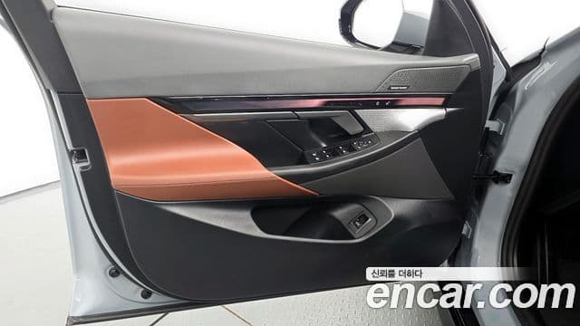 BMW 5 Series 2025 — Photo 21/34