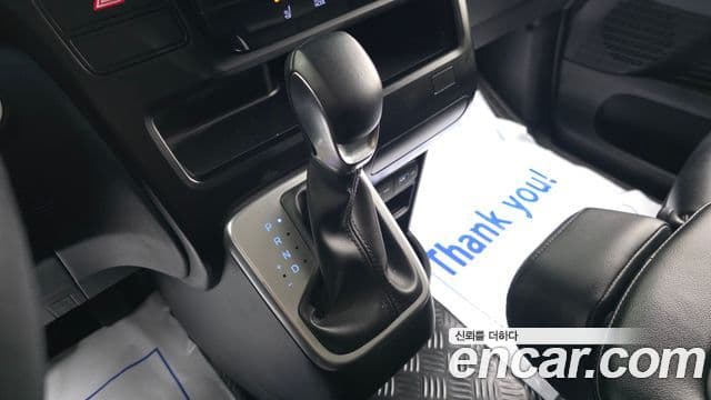 Hyundai Staria 2022 — Şəkil 9/20
