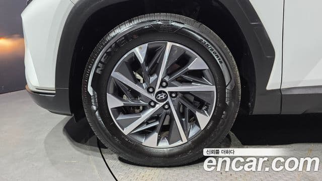 Hyundai The New Tucson 2021 — ფოტო 5/20