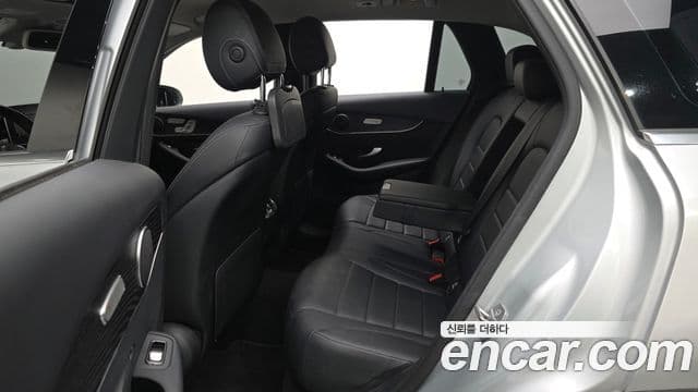 Mercedes-Benz GLC-Class 2019 — Şəkil 11/20