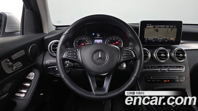 Mercedes-Benz GLC-Class 2019 — Şəkil 14/20