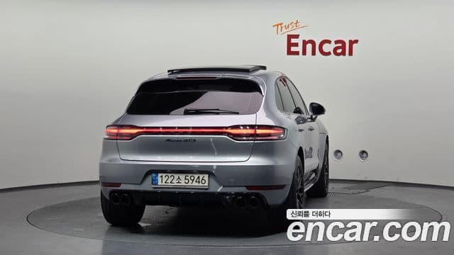 Porsche Macan 2021 — Şəkil 16/20