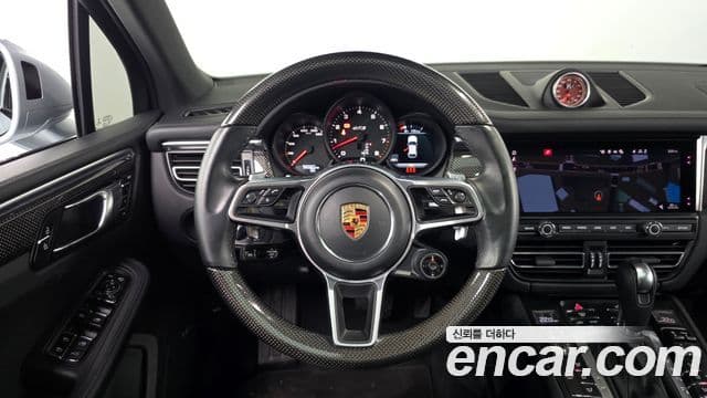 Porsche Macan 2021 — Şəkil 10/20