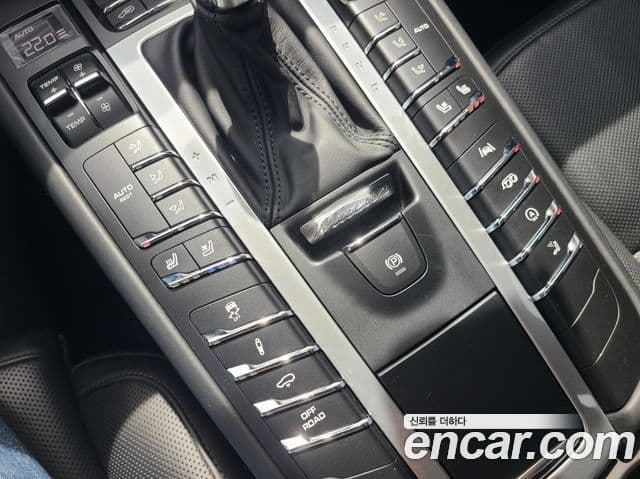 Porsche Macan 2021 — Şəkil 20/20