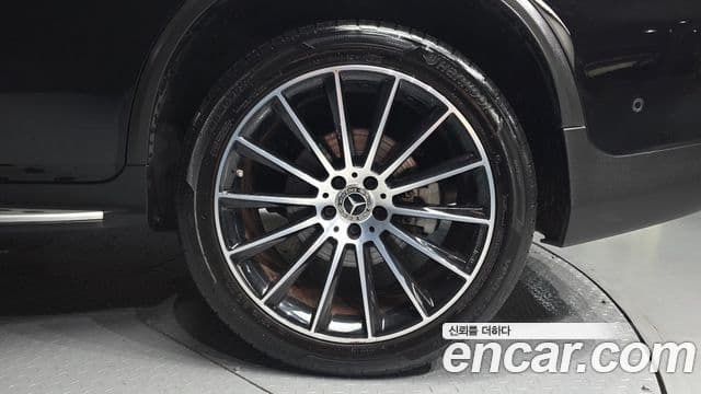 Mercedes-Benz GLC-Class 2018 — Şəkil 5/20