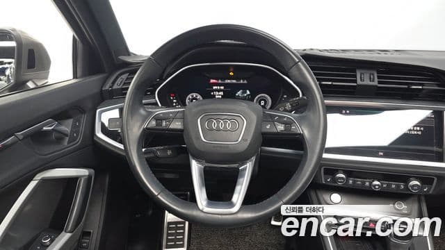 Audi Q3 2020 — Фото 12/20