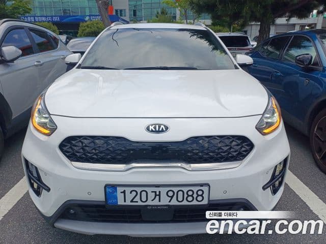 Kia Niro 2020 — ფოტო 3/10