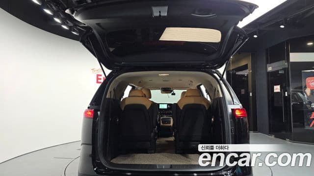 Kia Carnival 2023 — Şəkil 20/20