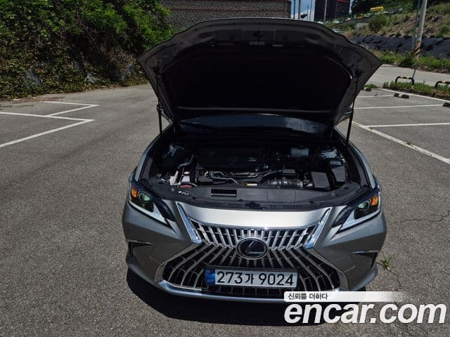 Lexus ES300h 2026 — Şəkil 4/20