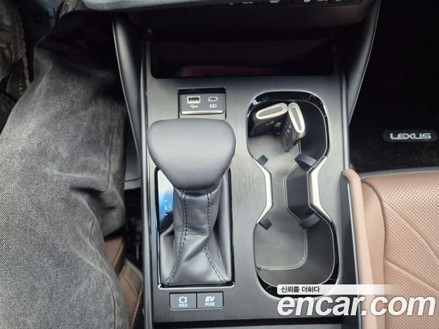 Lexus ES300h 2026 — Şəkil 16/20
