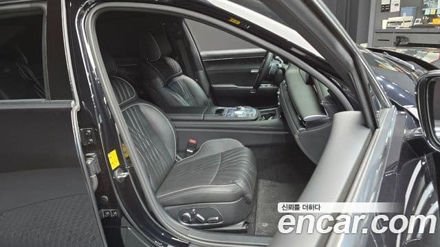 Genesis G90 2022 — Фото 10/20