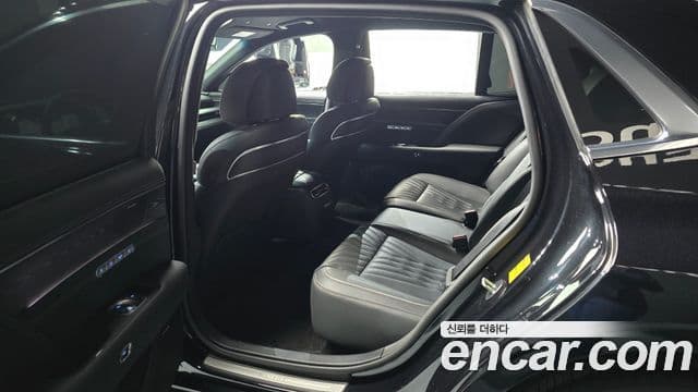 Genesis G90 2022 — Photo 8/33