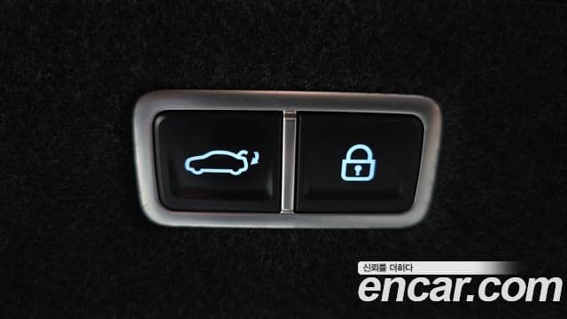 Genesis G90 2022 — Photo 33/33