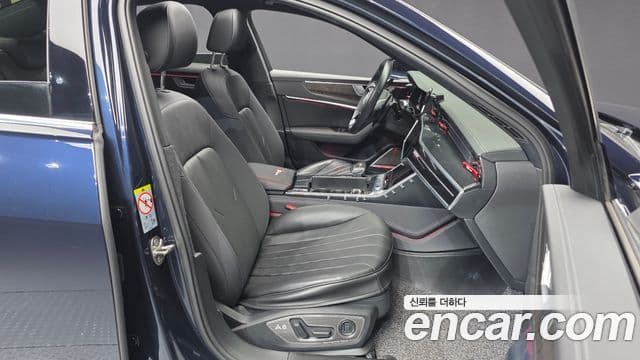 Audi A6 2020 — Photo 1/31