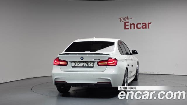 BMW 3 Series 2018 — Şəkil 4/20