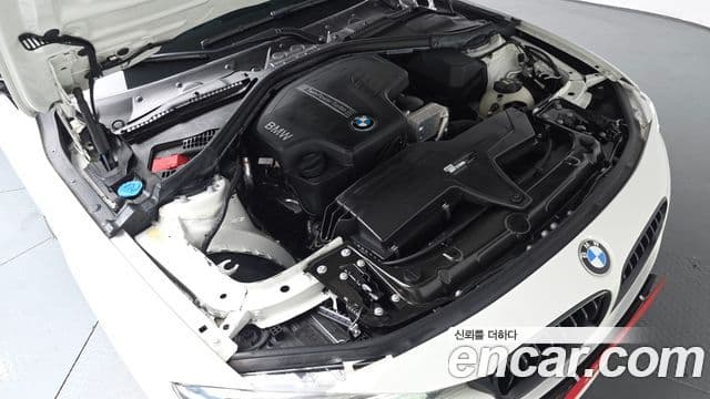 BMW 3 Series 2018 — Şəkil 6/20