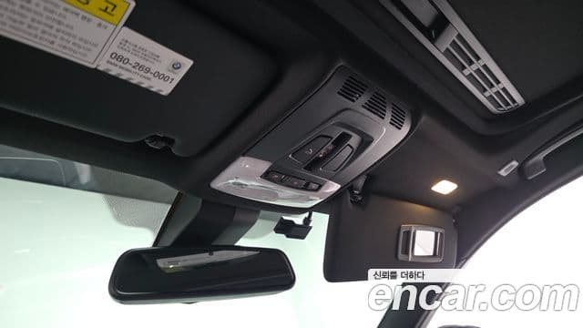 BMW 3 Series 2018 — Şəkil 19/20