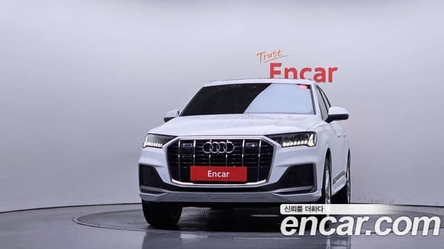 Audi Q7 2023 — Фото 3/20