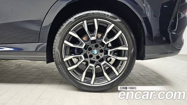 BMW X6 2025 — Photo 11/33