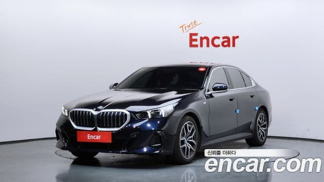 BMW 5 Series 2024 — ფოტო 10/20