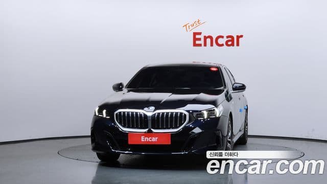 BMW 5 Series 2024 — ფოტო 2/20