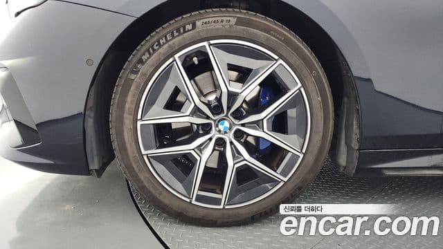 BMW 5 Series 2024 — фото 4 из 20