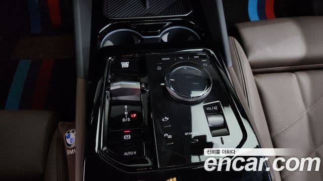 BMW 5 Series 2024 — ფოტო 8/20
