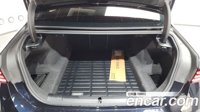 BMW 5 Series 2024 — ფოტო 20/20