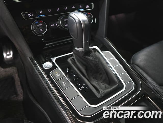 Volkswagen Arteon 2019 — Şəkil 14/20