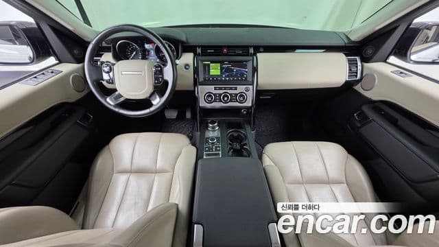 Land Rover Discovery 5 2019 — Photo 11/20