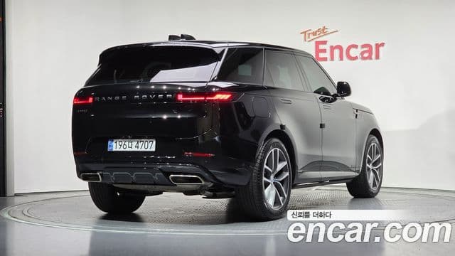 Land Rover Range Rover Sport 2024 — Фото 2/20