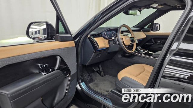 Land Rover Range Rover Sport 2024 — Фото 10/20