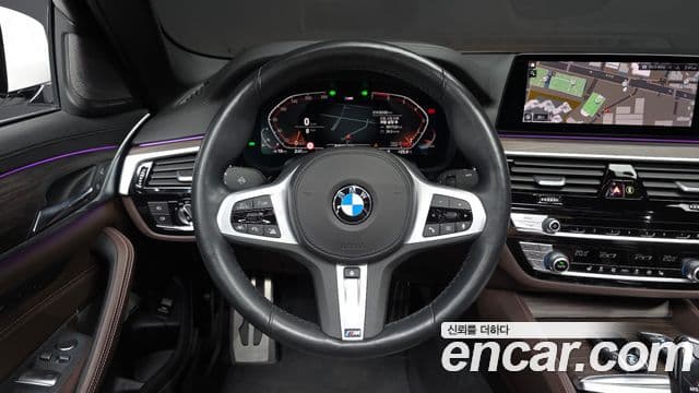 BMW 5 Series 2020 — Şəkil 14/20