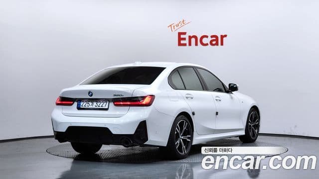 BMW 3 Series 2024 — ფოტო 2/20