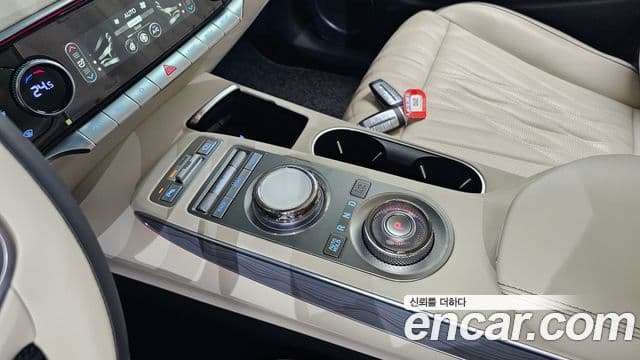 Genesis GV70 2023 — Şəkil 9/20