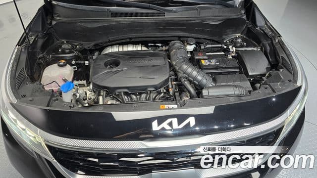Kia Seltos 2022 — ფოტო 6/20