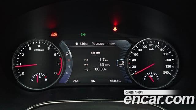 Kia Seltos 2022 — ფოტო 8/20