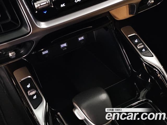 Kia Sorento 2022 — Şəkil 13/20
