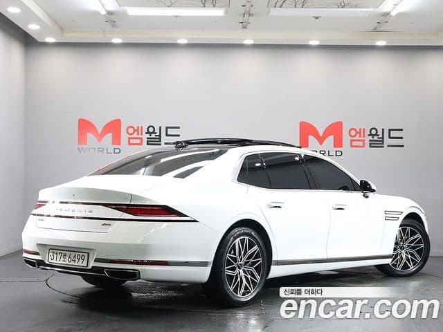 Genesis G90 2022 — ფოტო 2/20