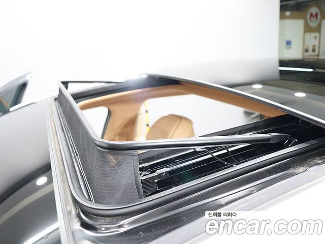 Genesis G90 2022 — ფოტო 8/20