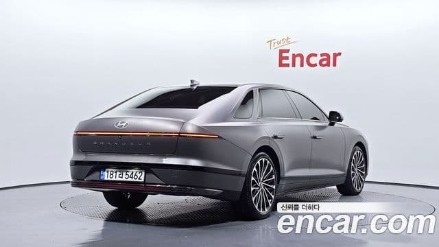 Hyundai Grandeur 2023 — Фото 2/20