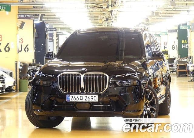 BMW X7 2025 — Şəkil 8/20