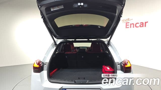 Lexus UX300h 2024 — Şəkil 18/20