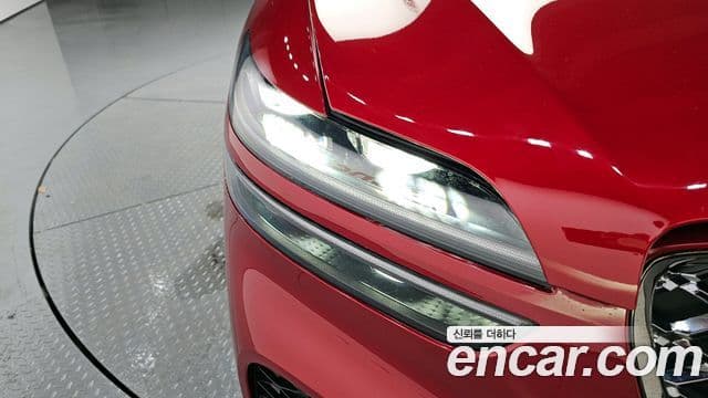 Genesis GV70 2022 — Şəkil 1/31