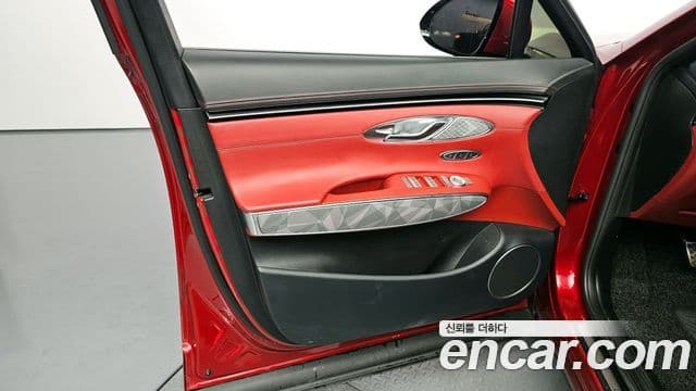 Genesis GV70 2022 — Şəkil 11/31