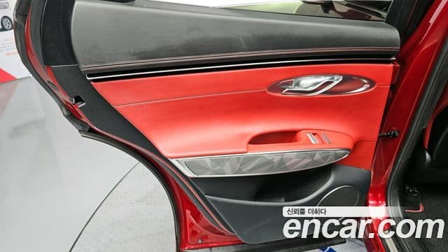Genesis GV70 2022 — Şəkil 8/31