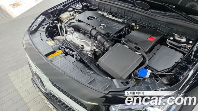 Mercedes-Benz GLB-Class 2023 — ფოტო 5/20