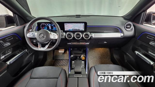 Mercedes-Benz GLB-Class 2023 — ფოტო 9/20